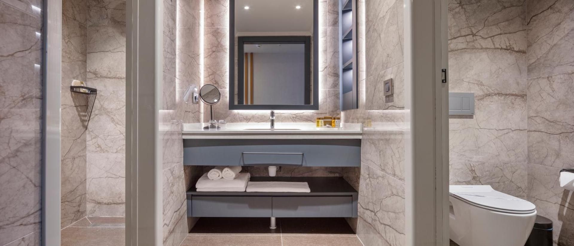Standard Garden View Room