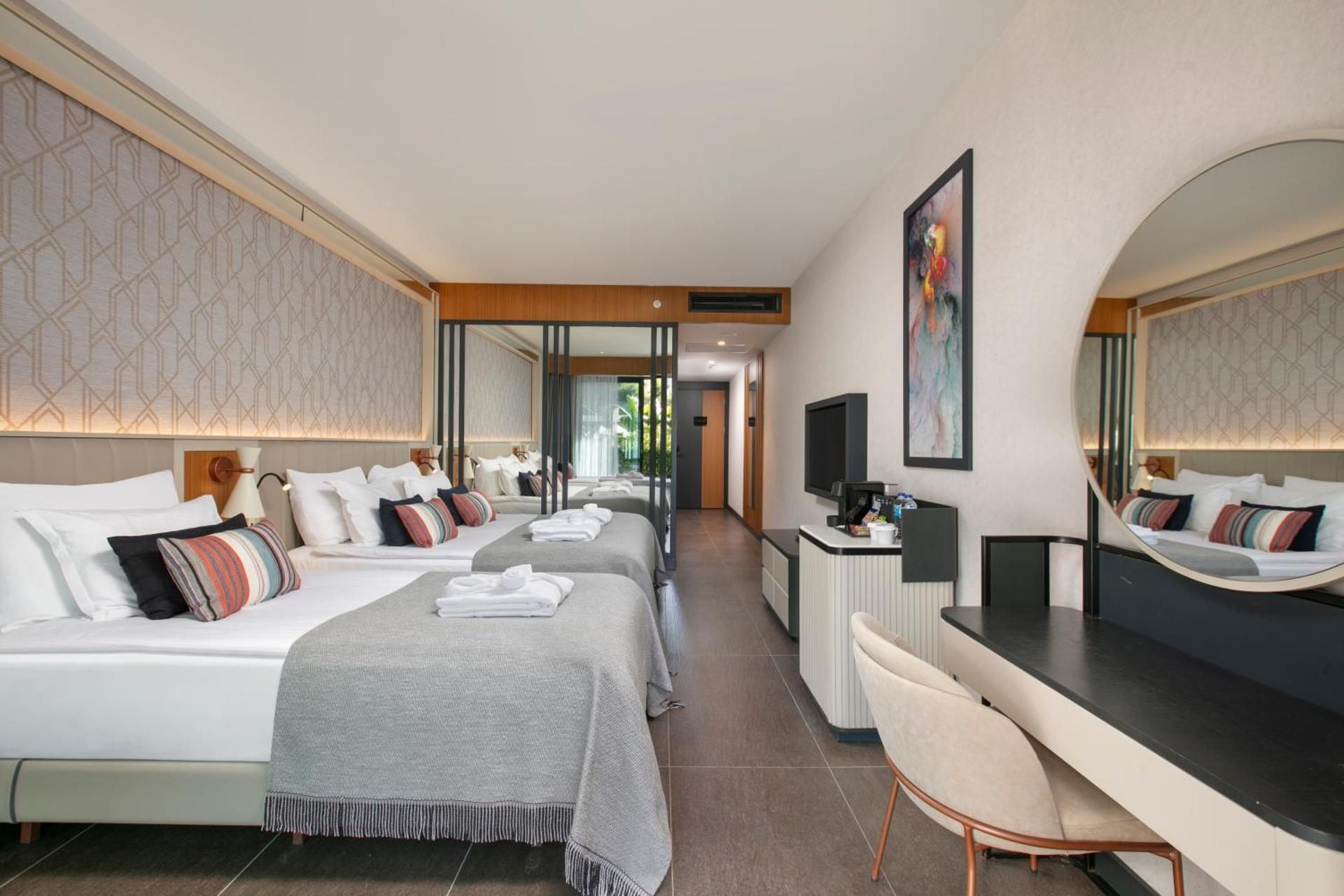 Triple Room with Garden View