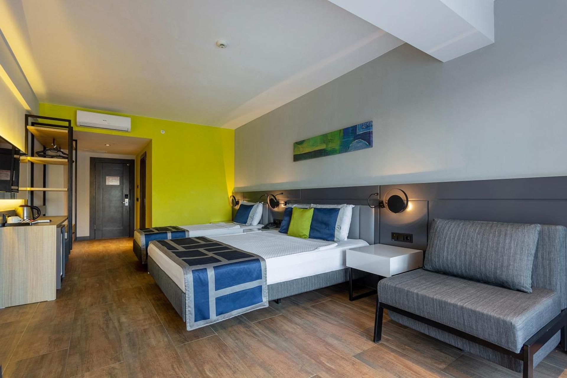 Superior Triple Room