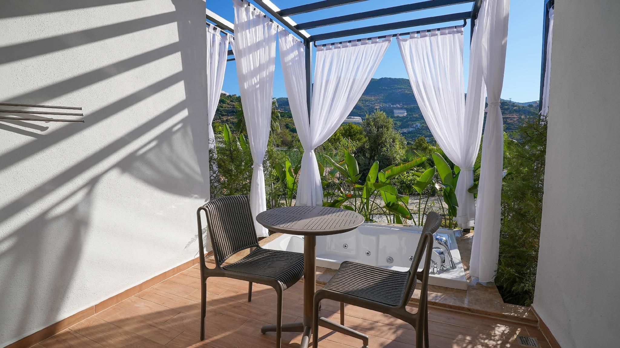 Superior Room with Jacuzzi