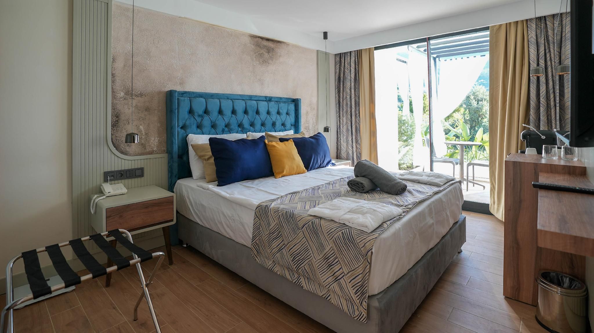 Pool Access Double Room - Adults Only