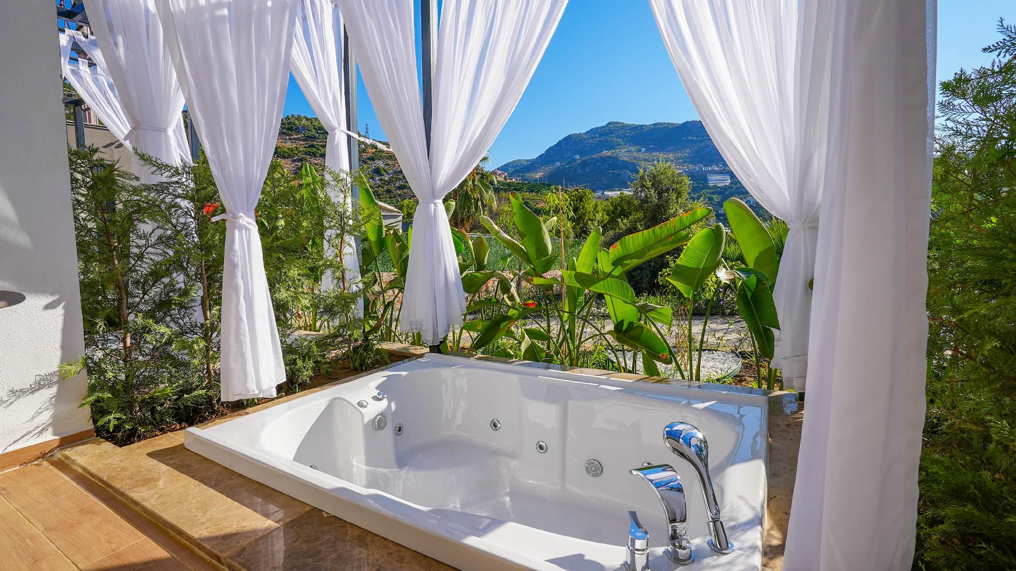 Superior Room with Jacuzzi