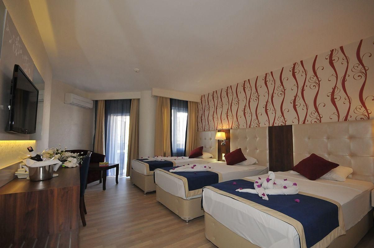 Triple Room