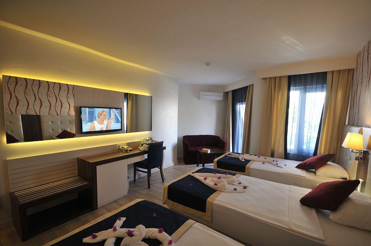Triple Room