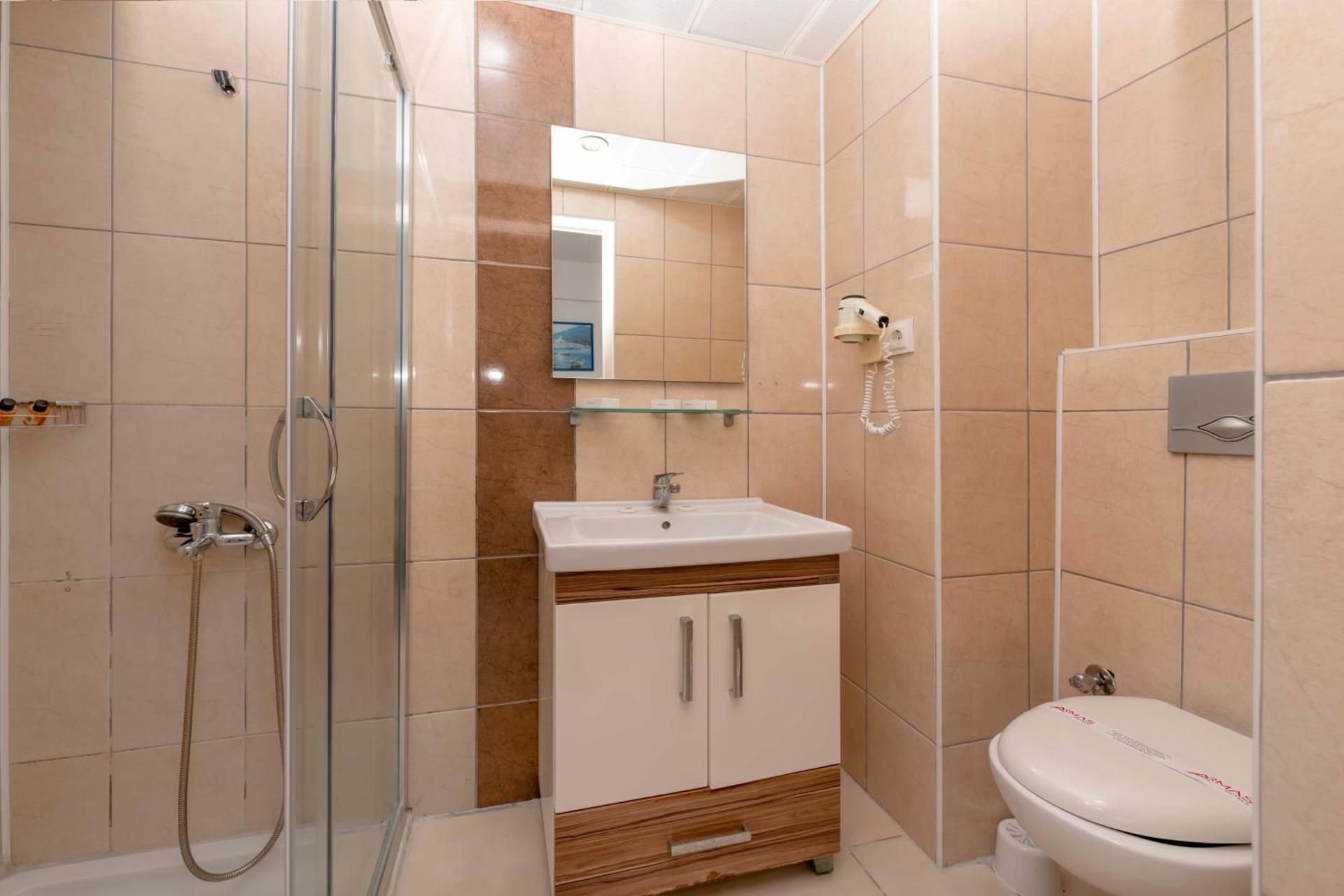 Standard Room (2 Adults + 2 Children)