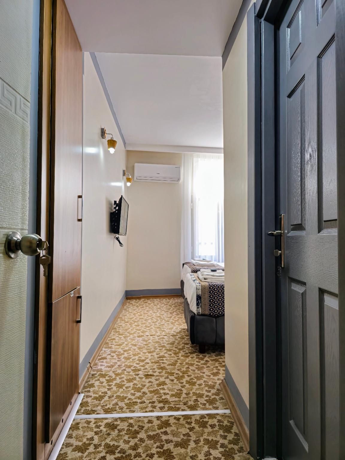 614de1547106d9a2047b6f5580d7beeb