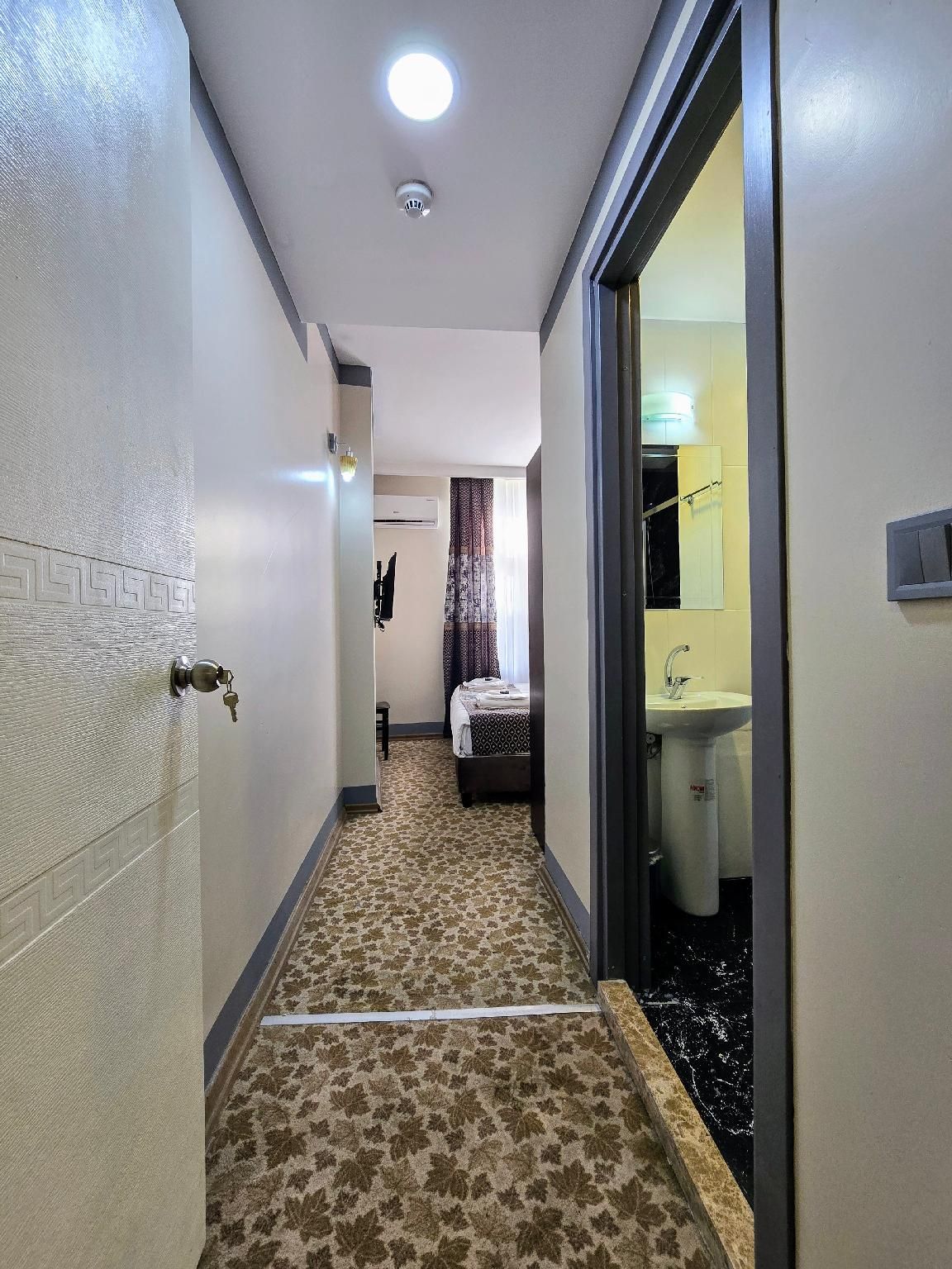 8b825ec4484f5bb33b129af08c1d4b22