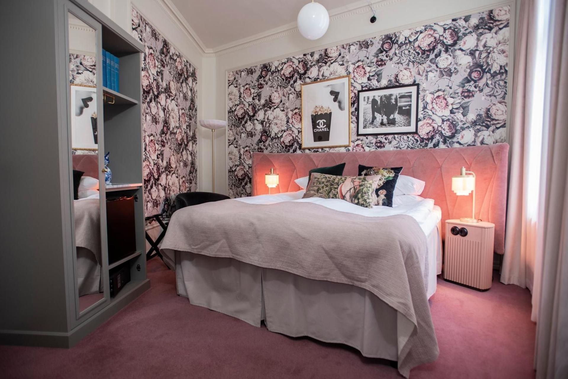1 Queen Bed, Nonsmoking, Standard