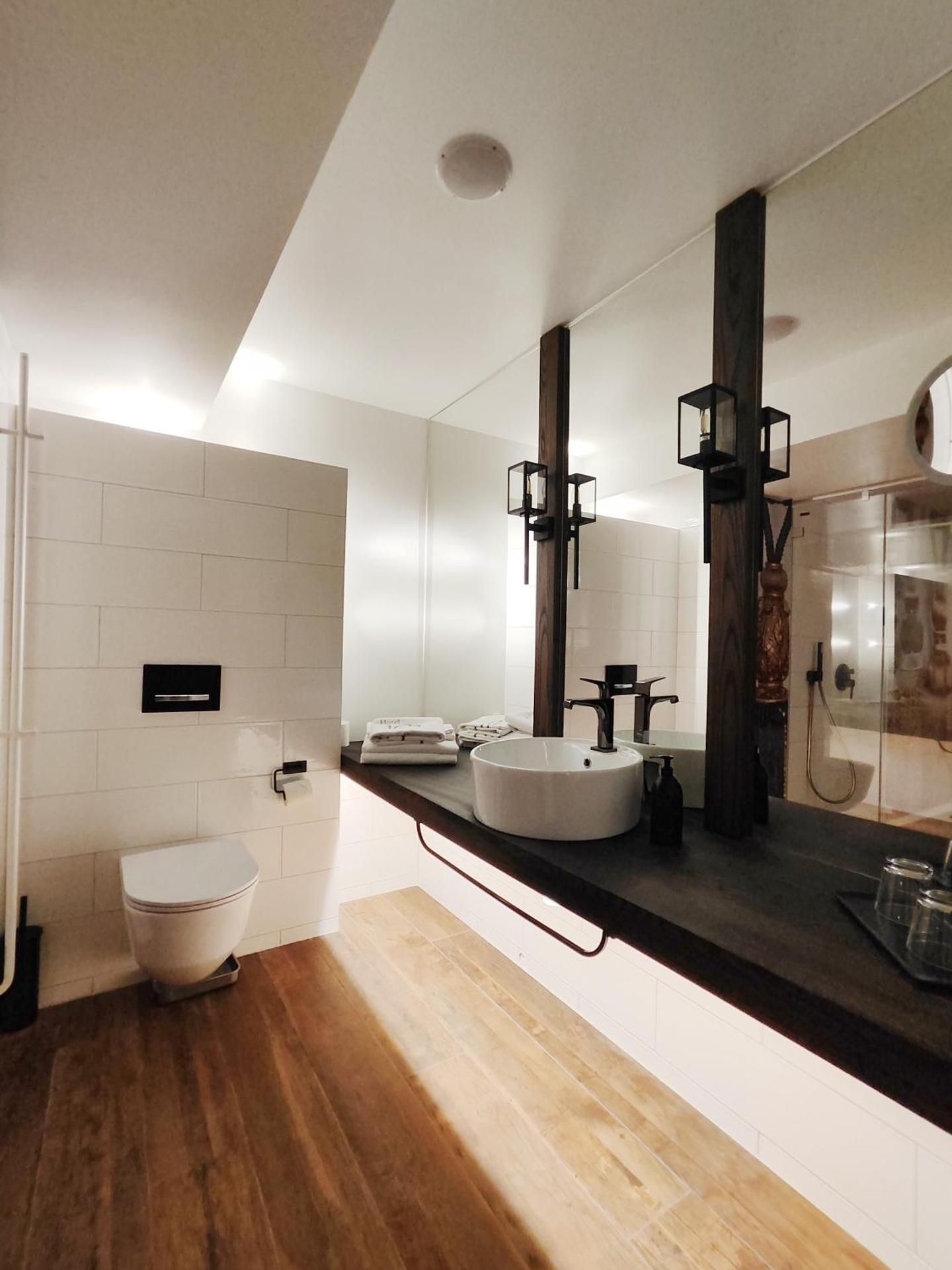 Large Double Room
