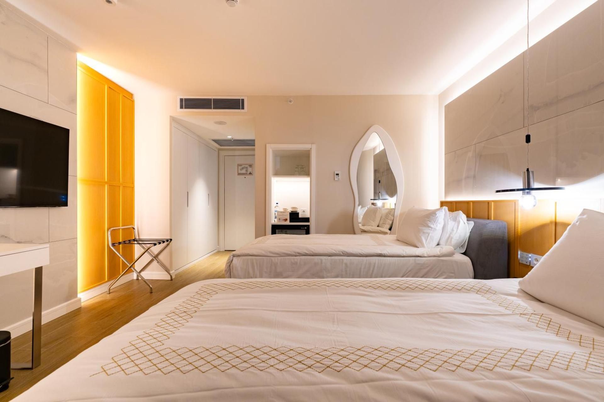 Qlusive Hotel Superior Twin 2