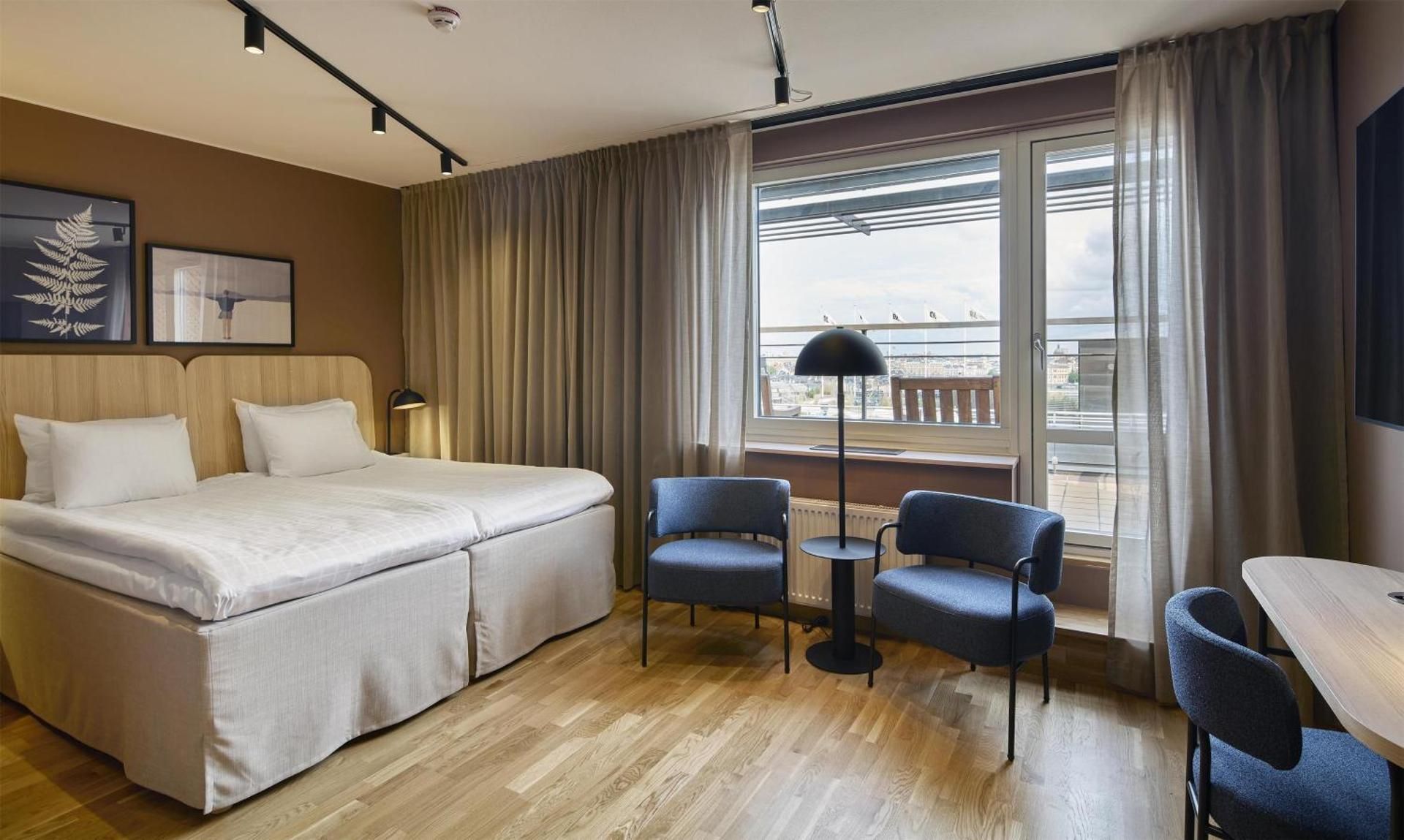Superior King Room