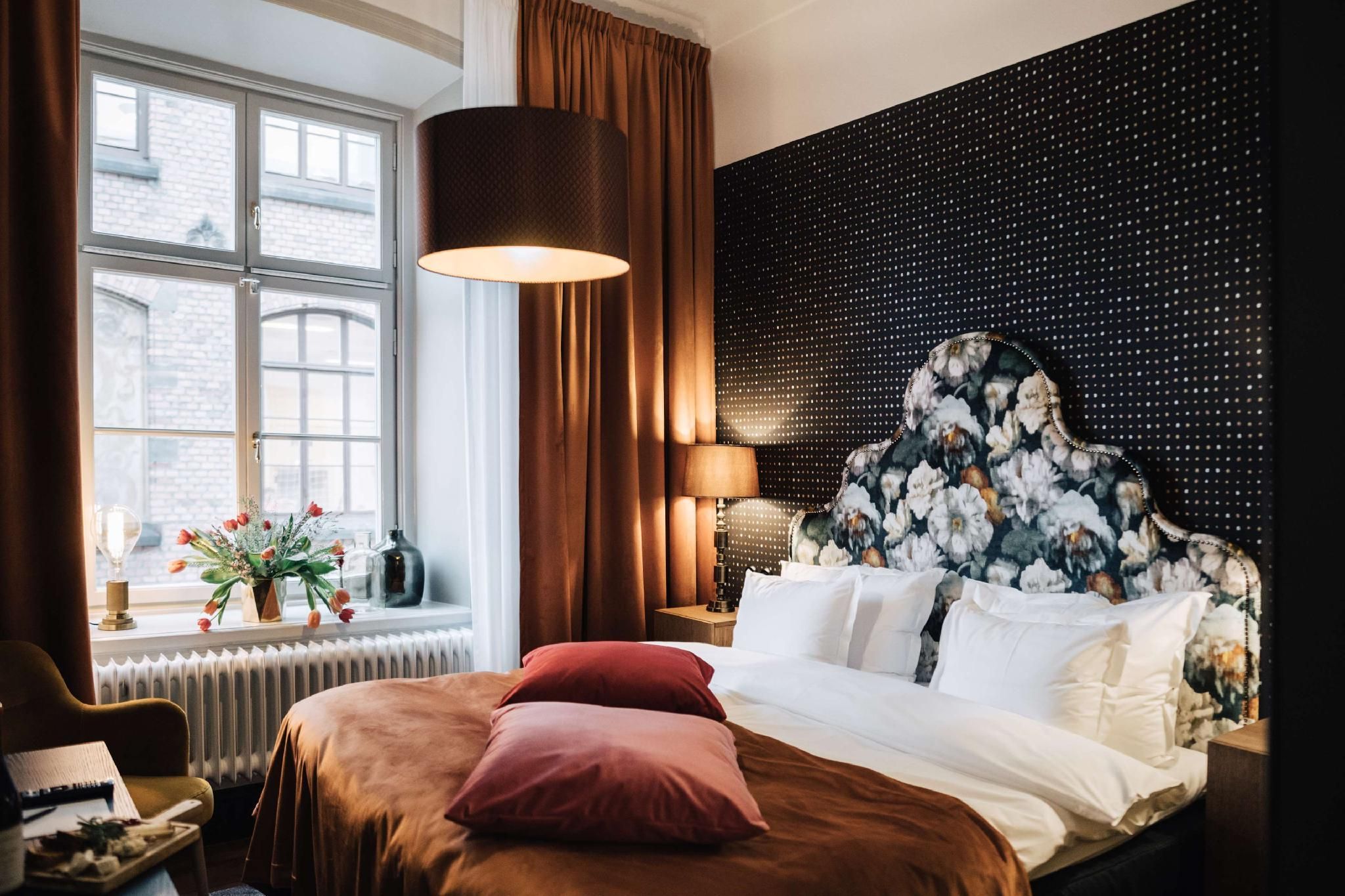 1 King Bed, Nonsmoking, Superior Room Facilities