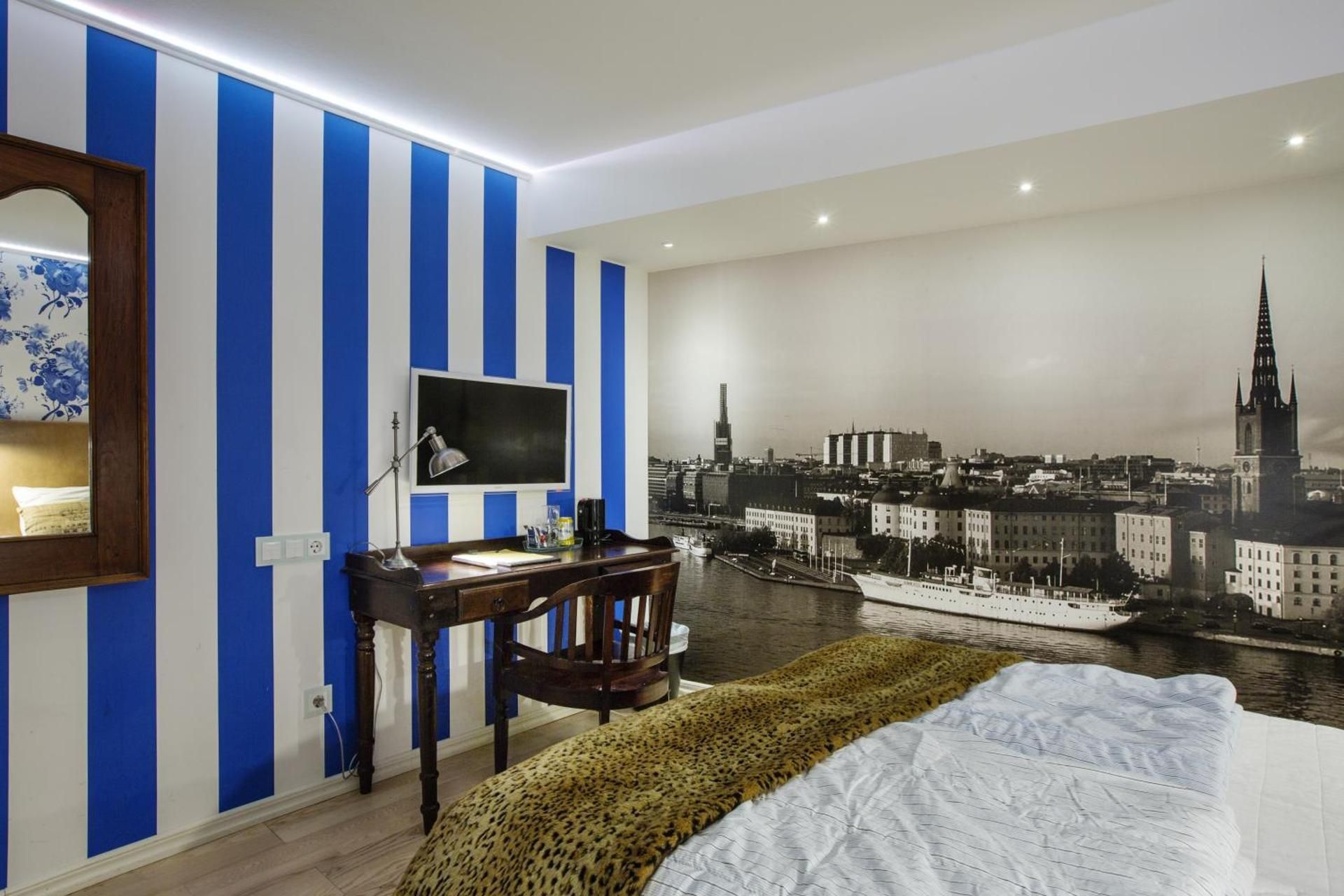 Twin Room with Private Bathroom (No Window)