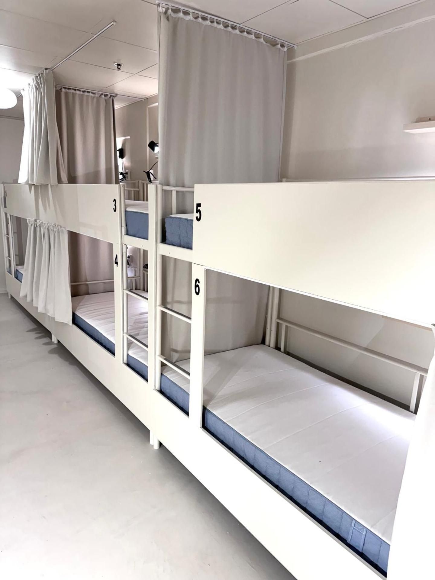 10-Bed Mixed Dormitory Room