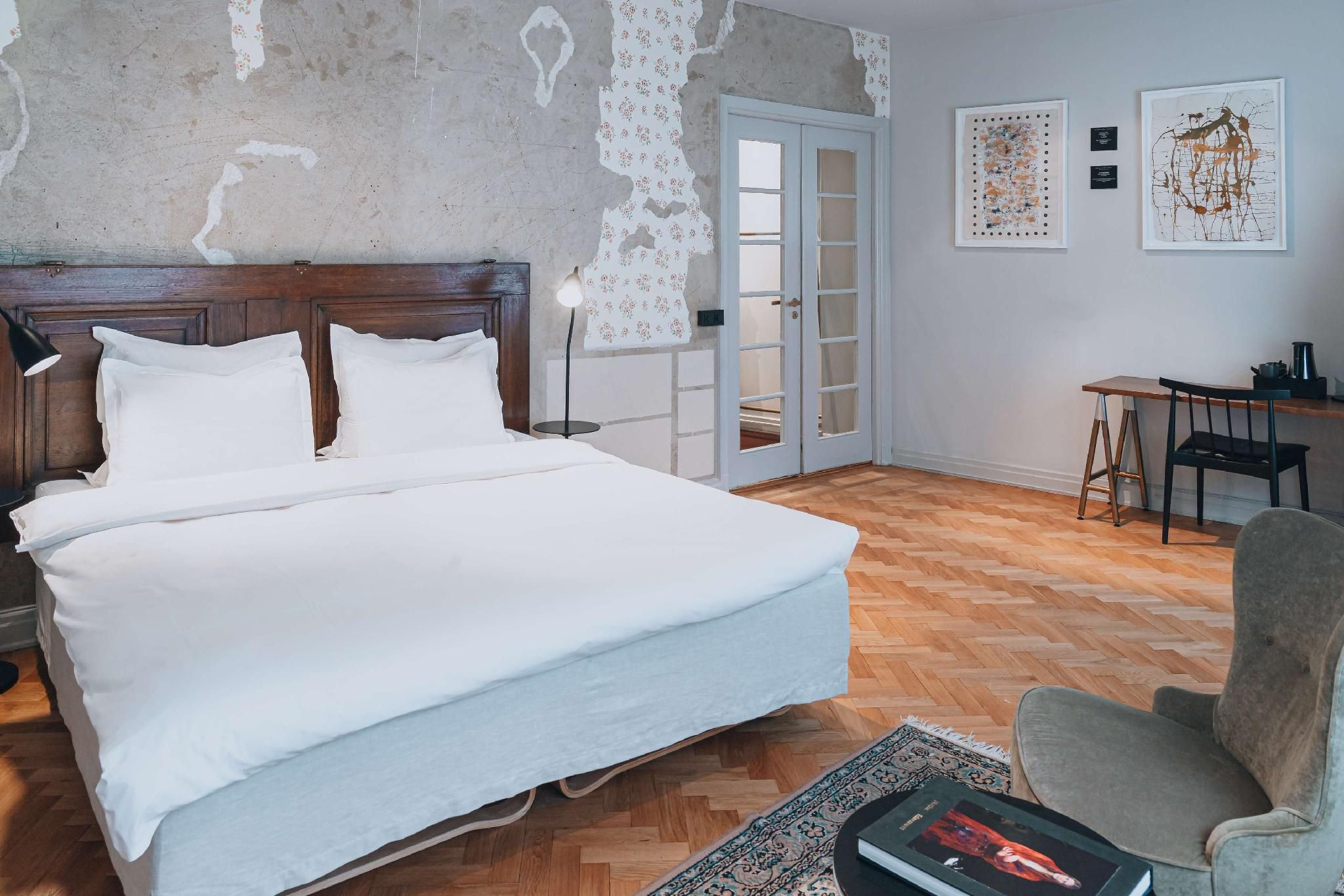 King Bed Deluxe Room