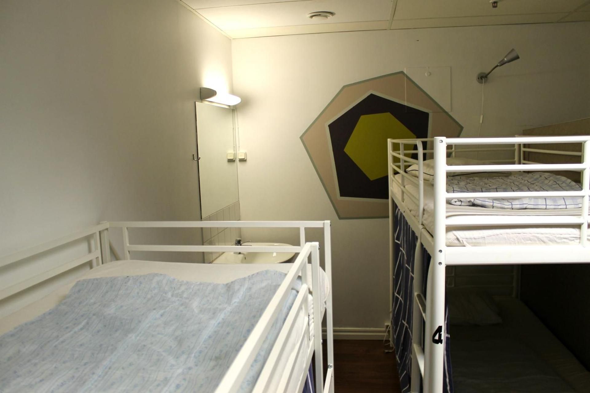 1 Person in 6-Bed Dormitory - Female Only
