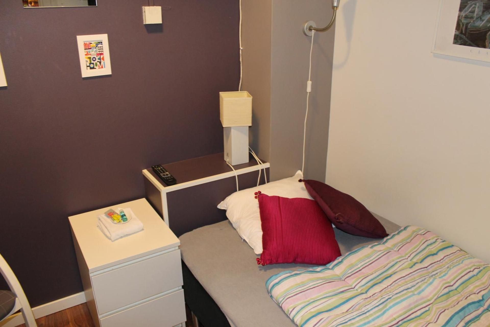 Single Room with Shared Bathroom