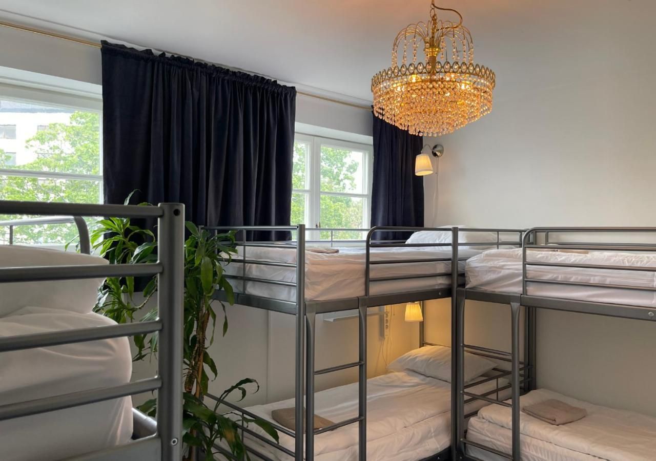 Single Bed in 6-Bed Dormitory Room