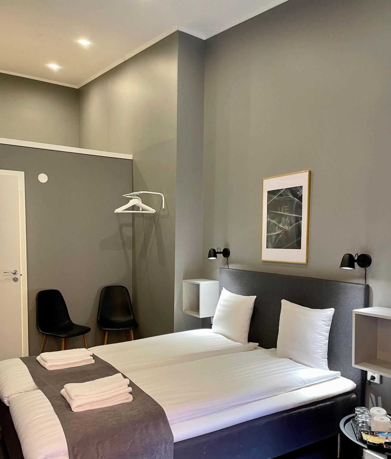 Double Economy Room without Window