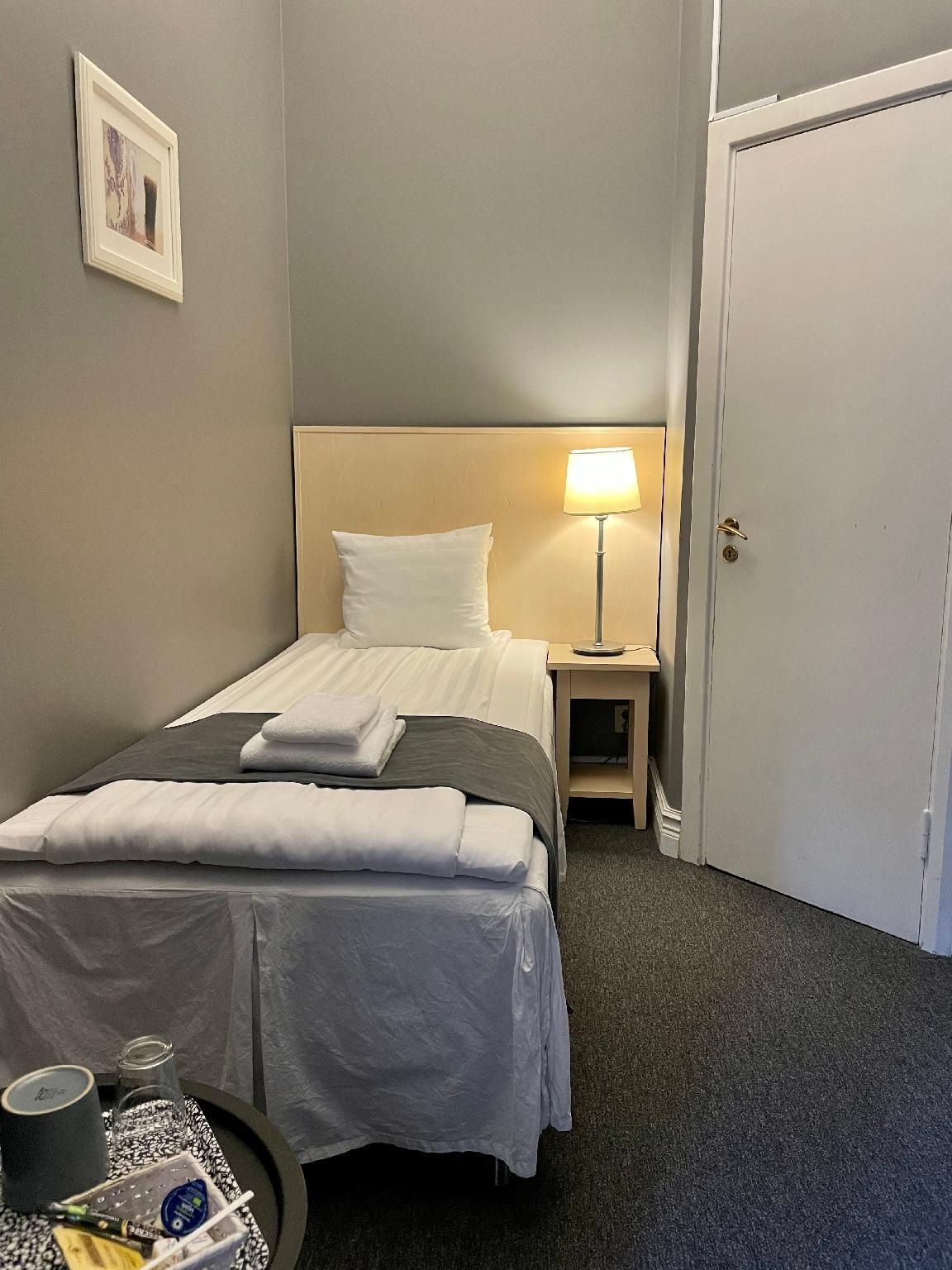 Single Room with Shared Bathroom