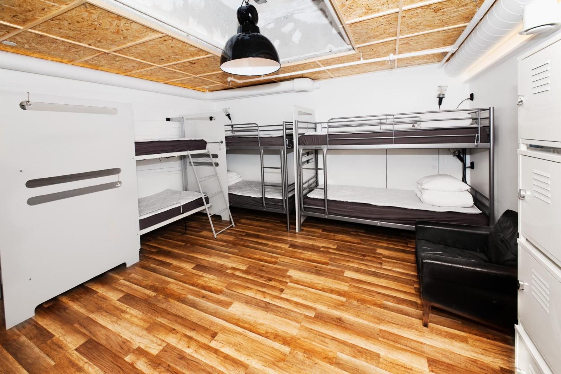 Bed in 8-Bed Mixed Dormitory Basic Room