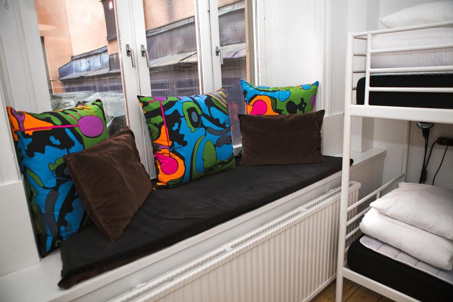 Bed in 4-Bed Woman Only Dormitory Room