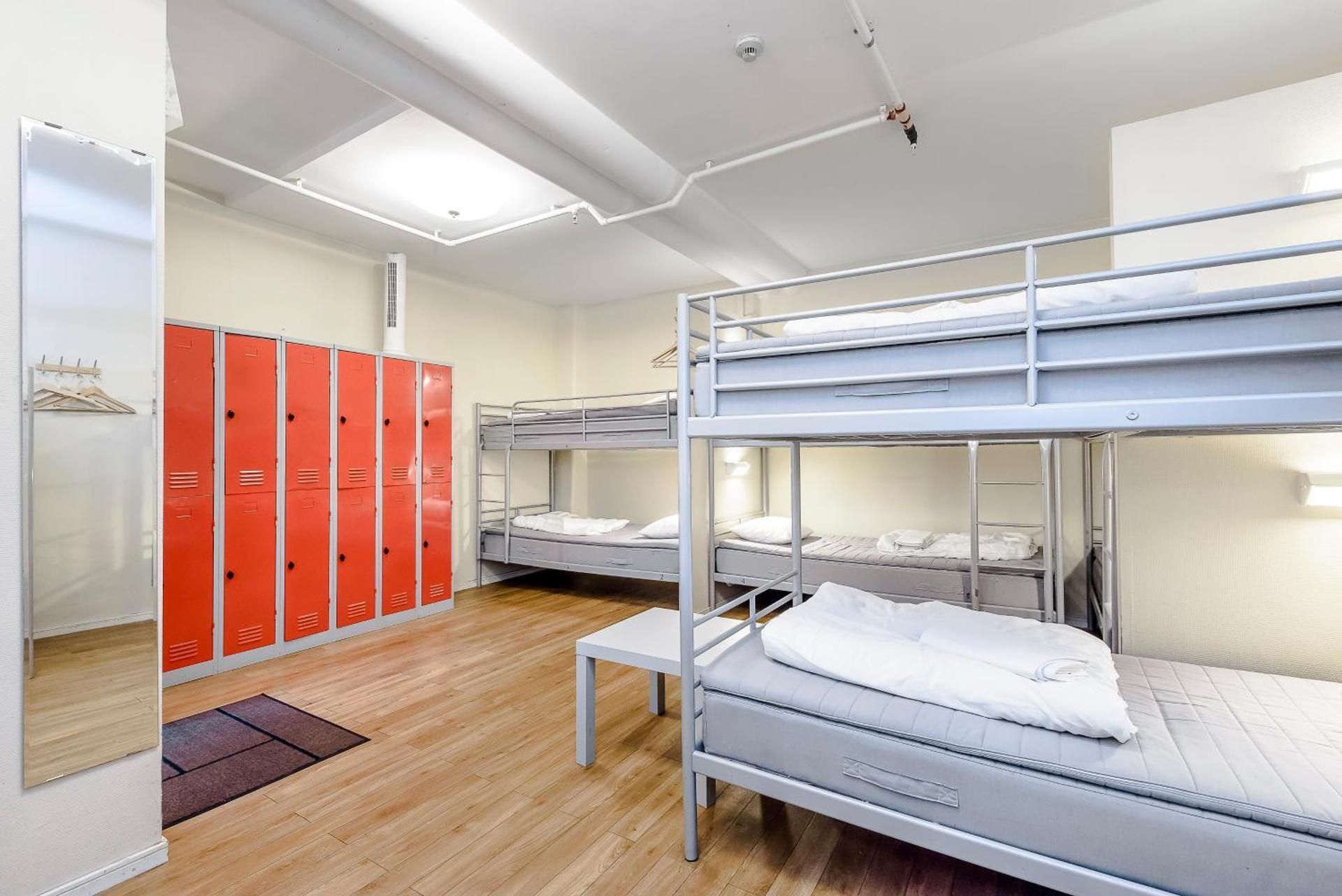 Bed in 12-Bed Mixed Dormitory Room