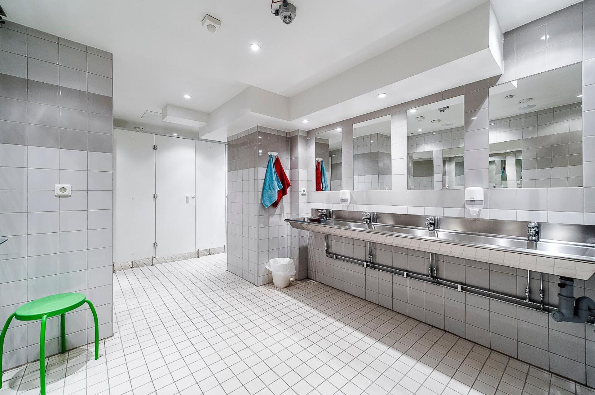 Single Room with Shared Bathroom