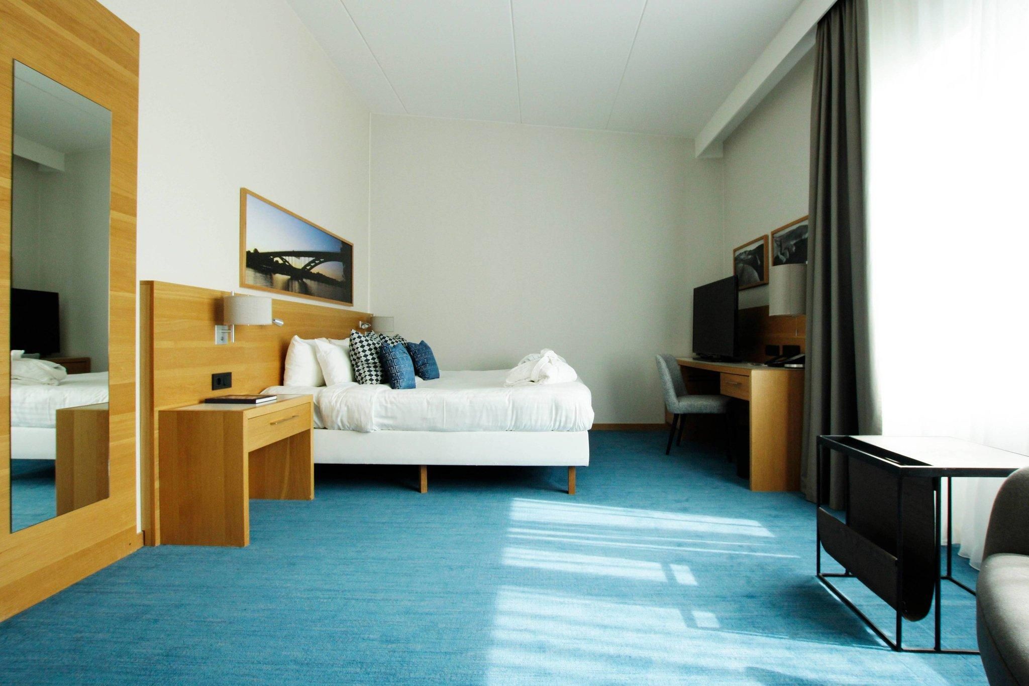 Superior, Larger Guest room, 1 King, Top floor