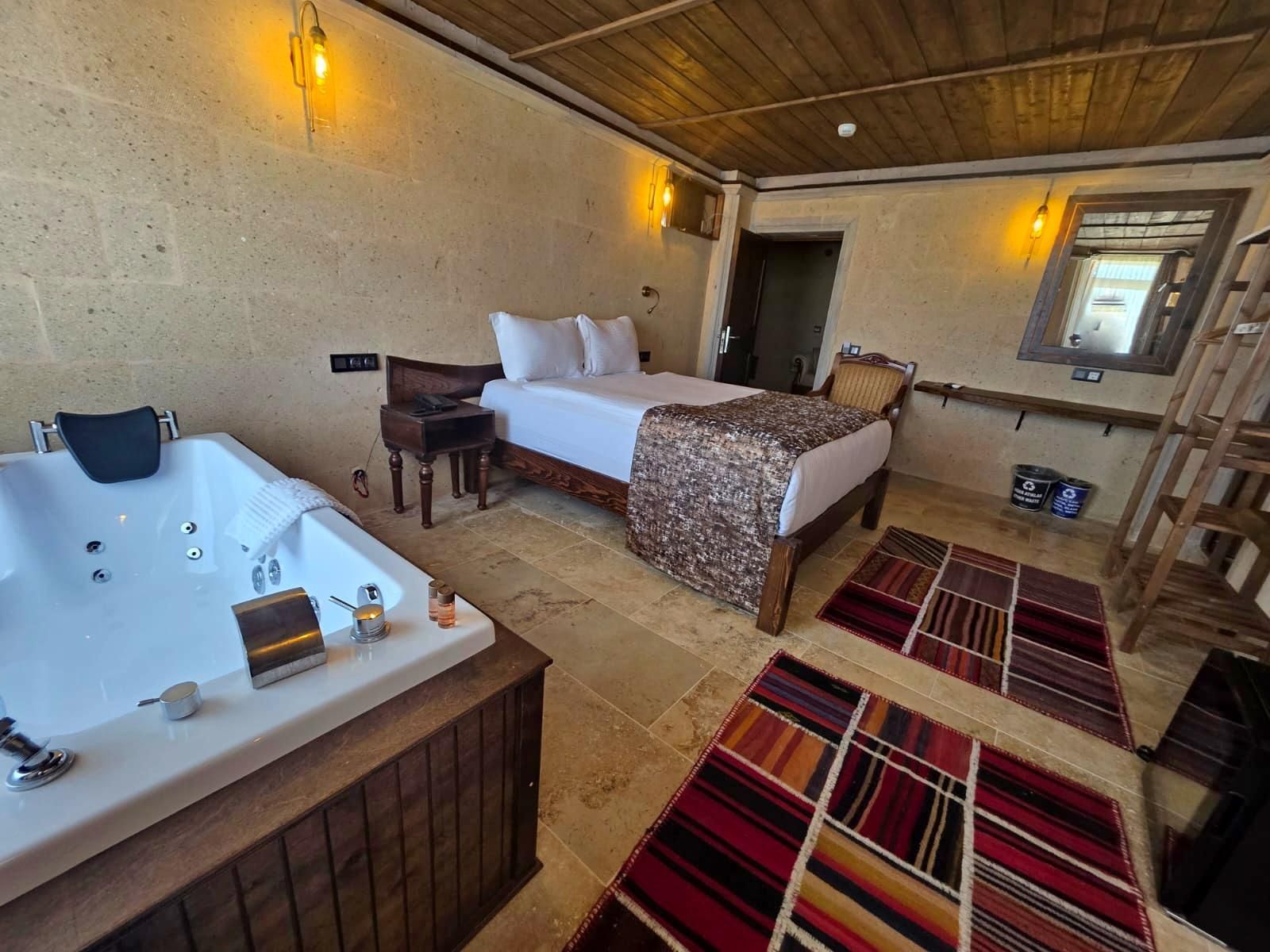 Deluxe Double Queen Suite