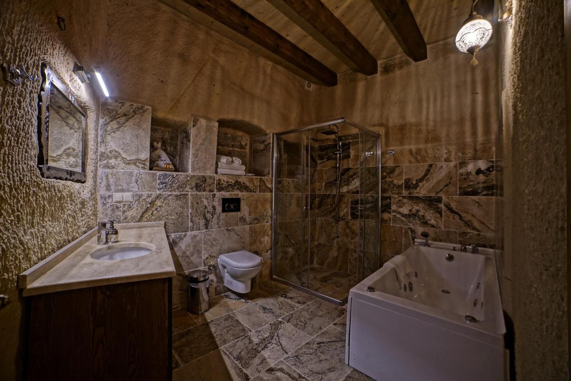 NOSTALJI CAVE SUIT HOTEL Double Room with Spa Bath