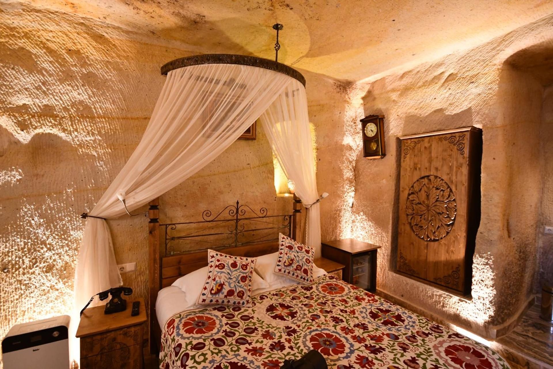NOSTALJI CAVE SUIT HOTEL Double Room with Spa Bath 3