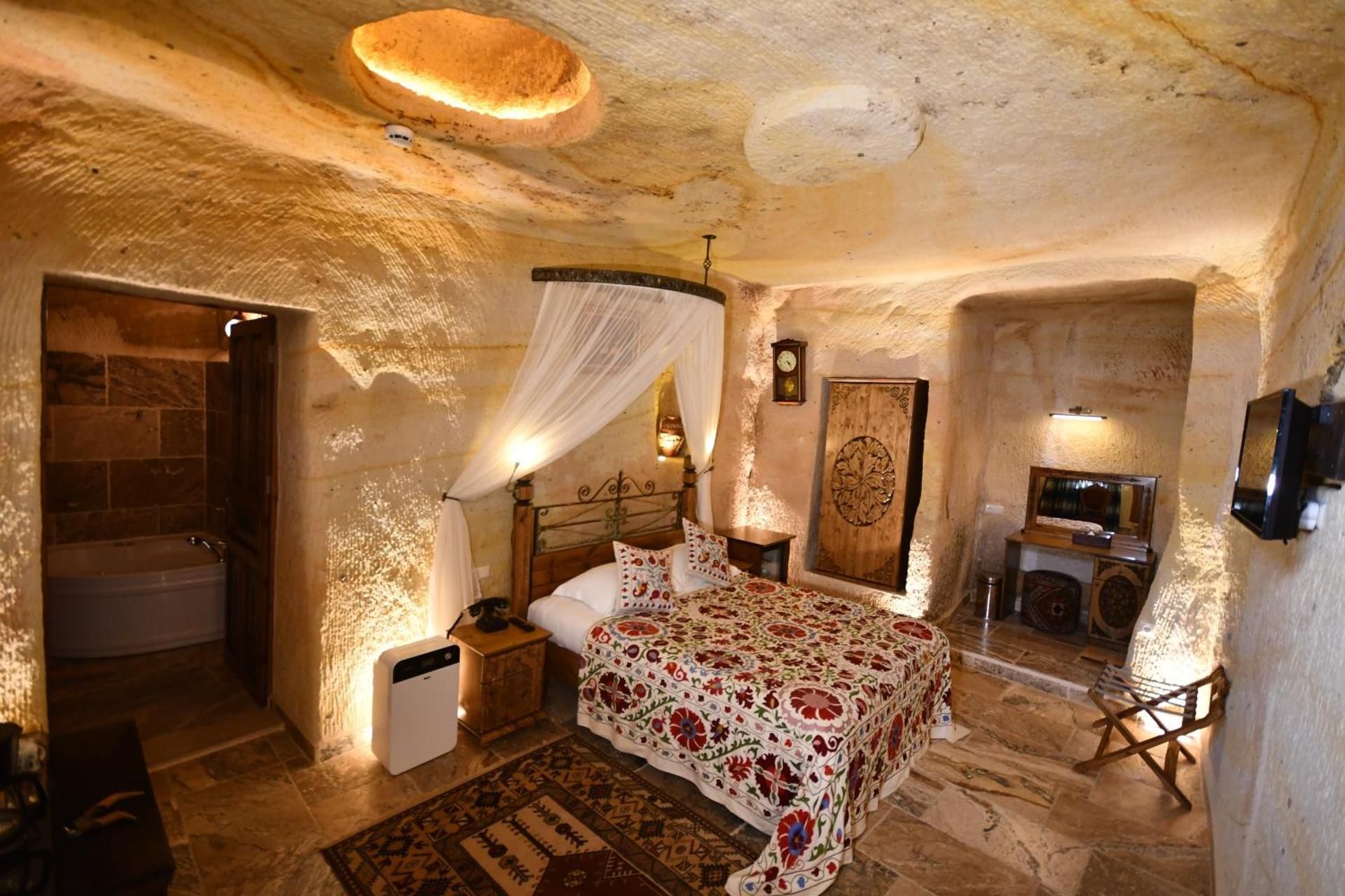 NOSTALJI CAVE SUIT HOTEL Double Room with Spa Bath 2