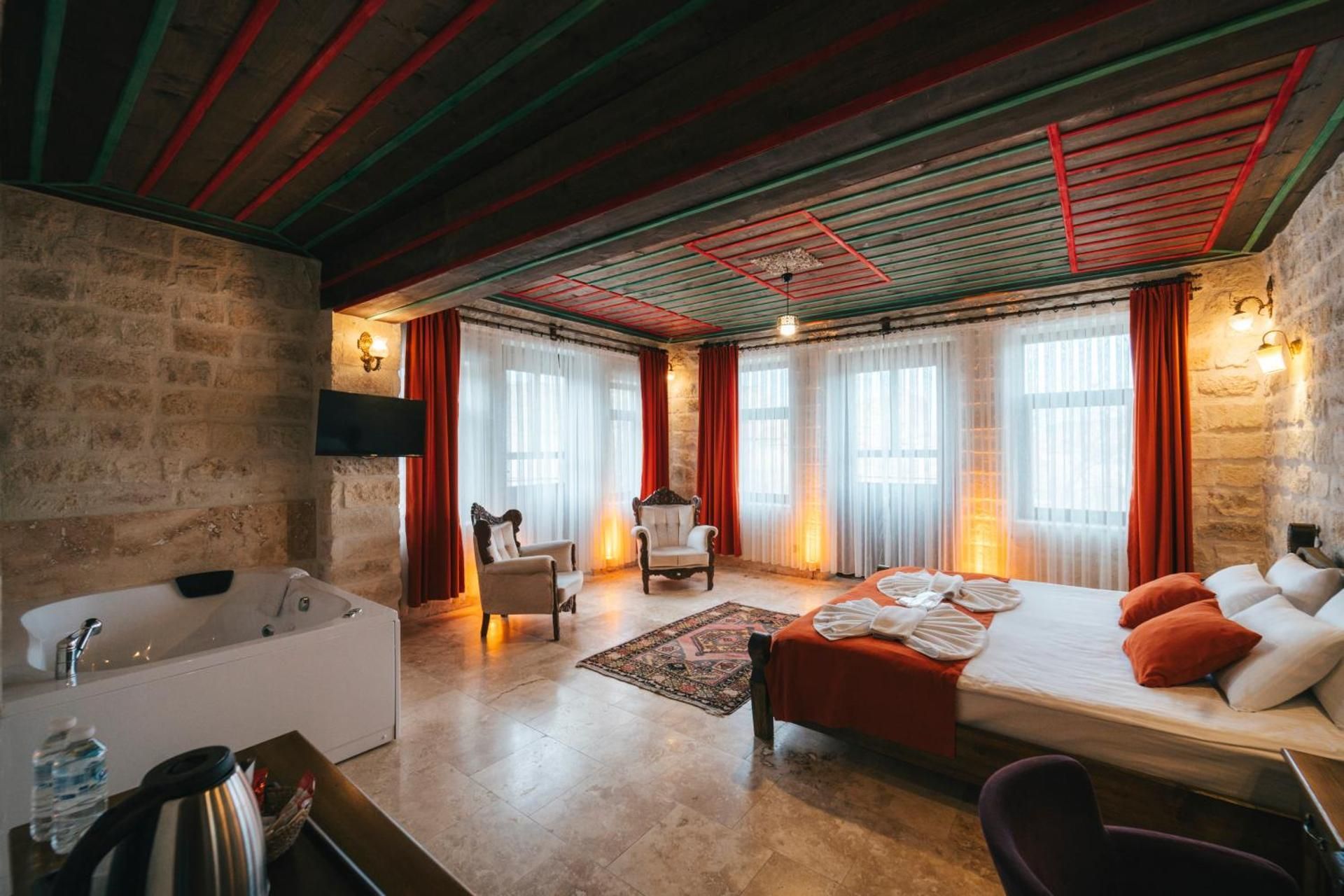 Cappatria Cave House Standard Room 3