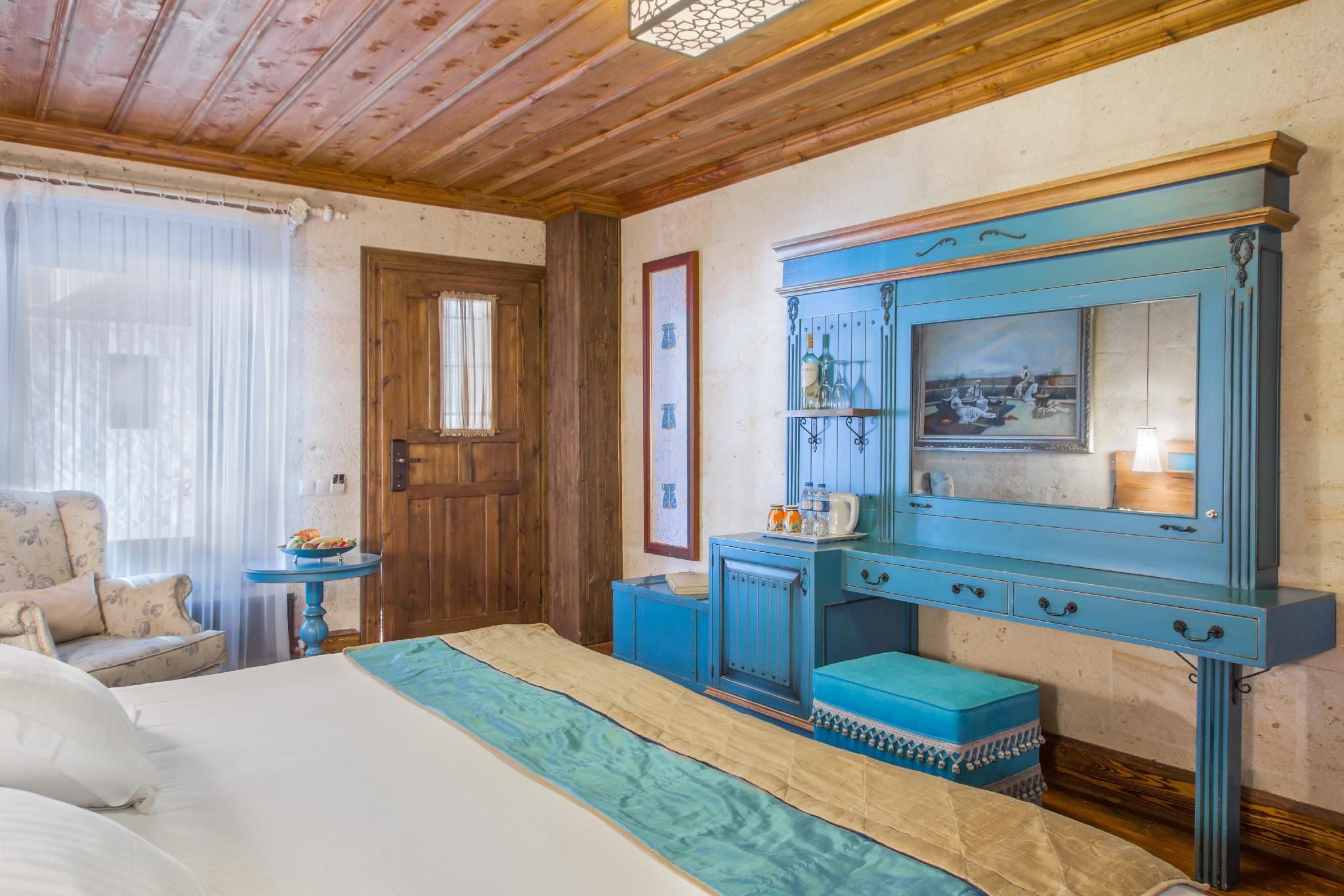 Superior Stone Room