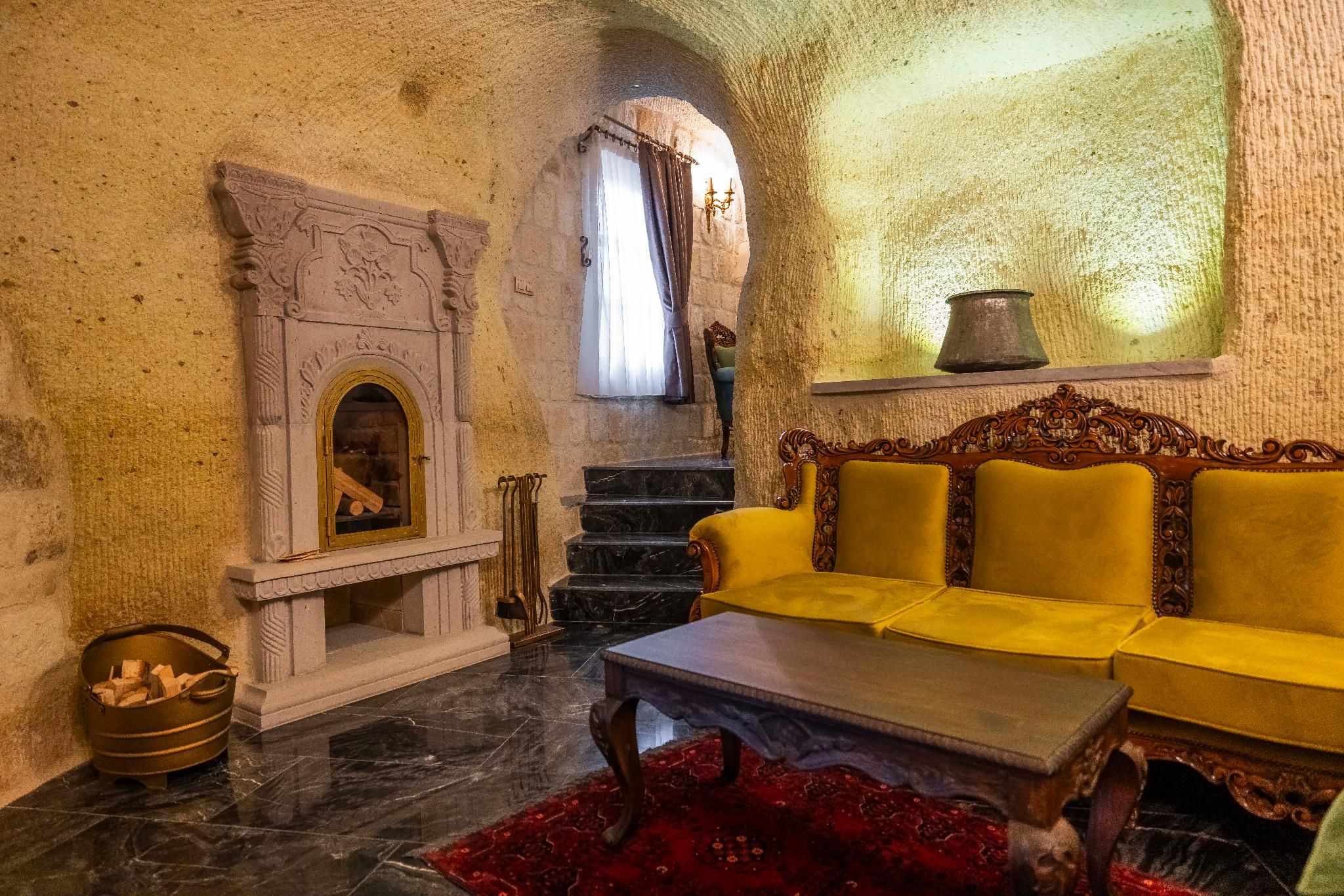 Junior Cave Duplex Suite, 1 Double Bed, Bathtub, Fireplace