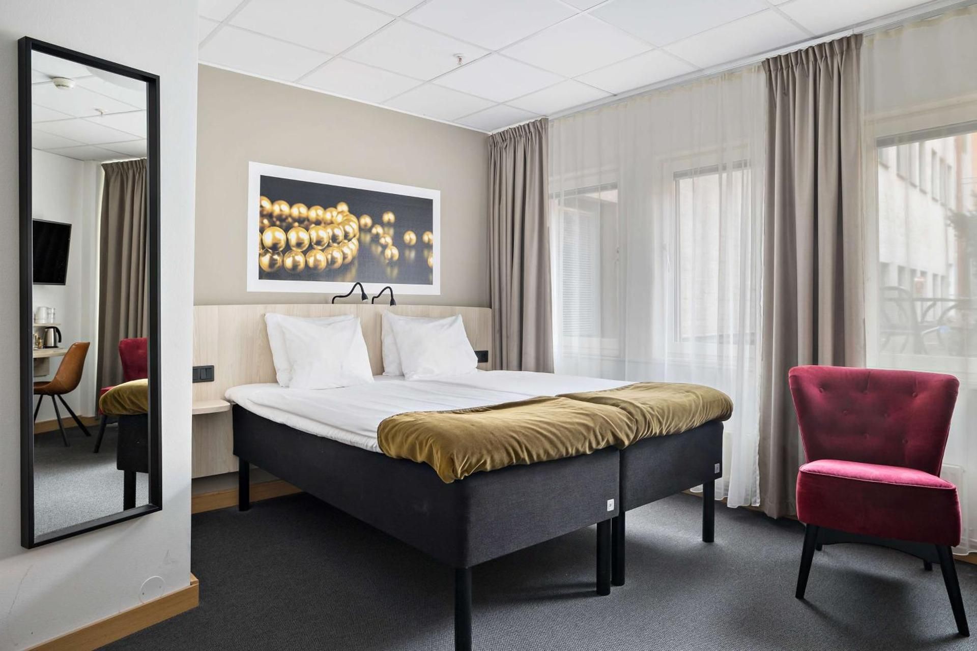 1 Double Bed, Nonsmoking, Small Room