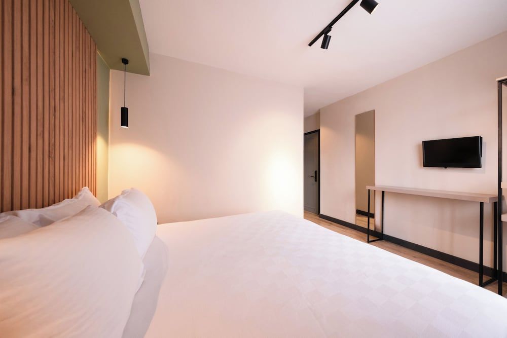 Polek Hotel Standard Suite 6