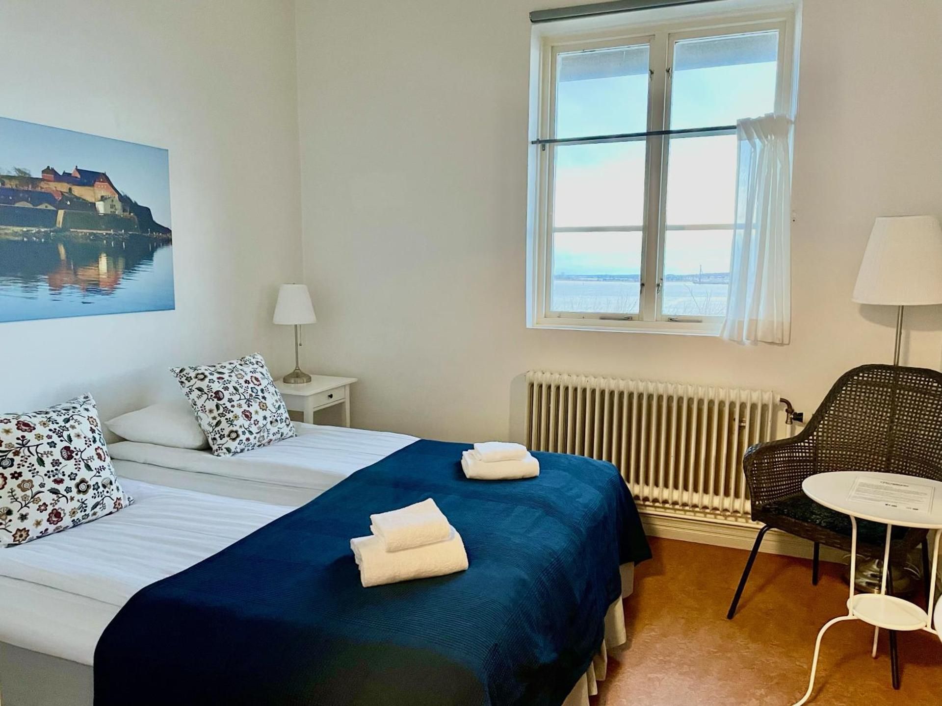 Fastningens Standard Twin Room Sea View with Shared Bathroom 2