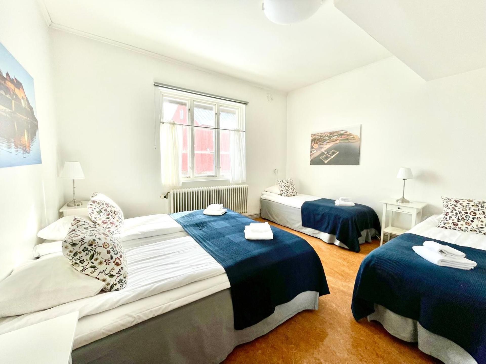 Standard Quadruple Room with Shared Bathroom