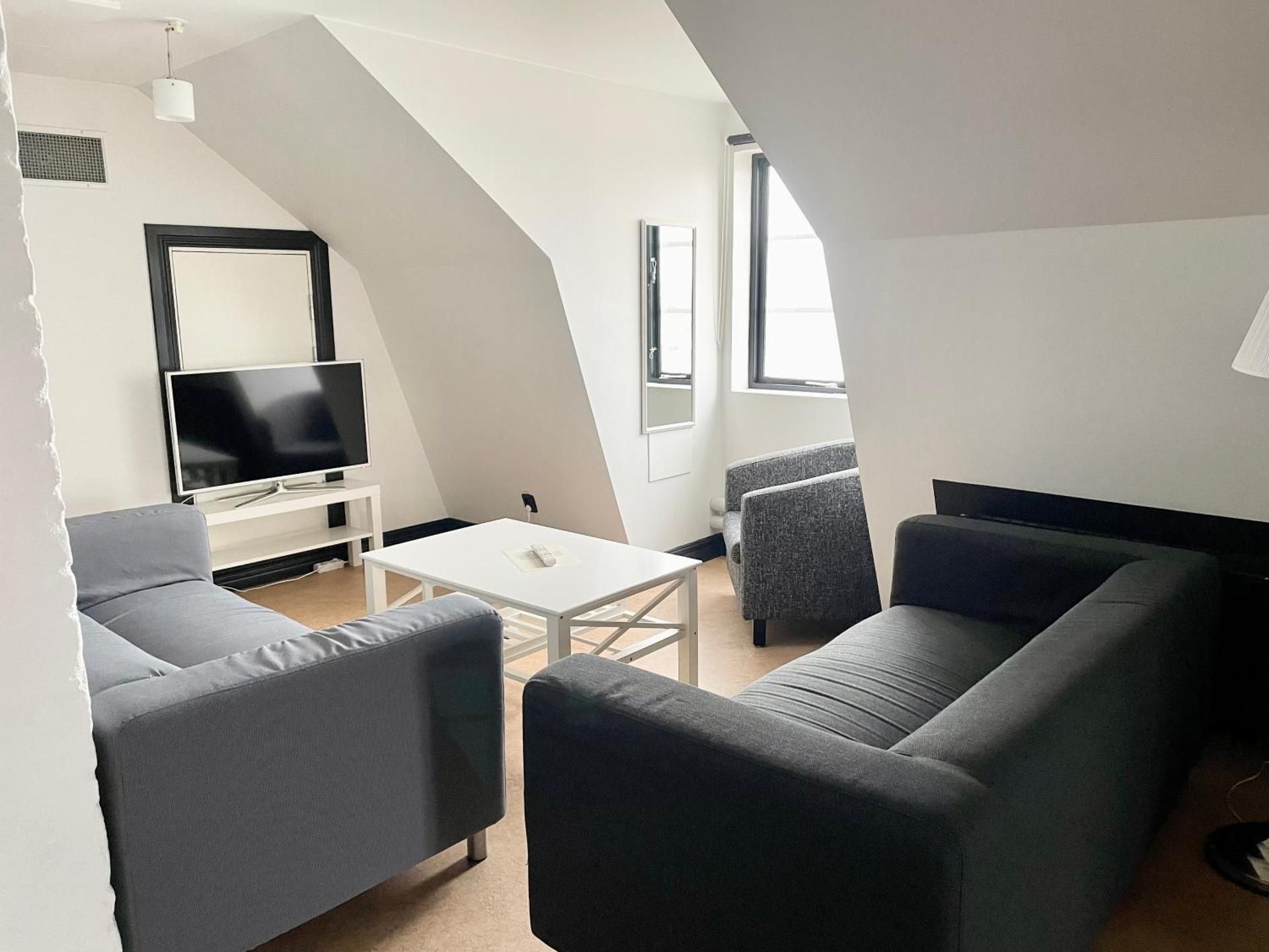 Fastningens Family Room with Shared Bathroom 3