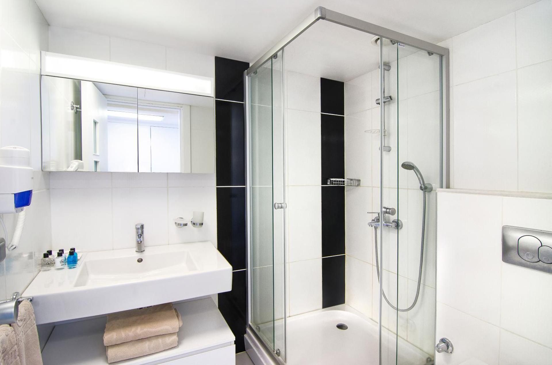 Marin Room Plus with Sea View