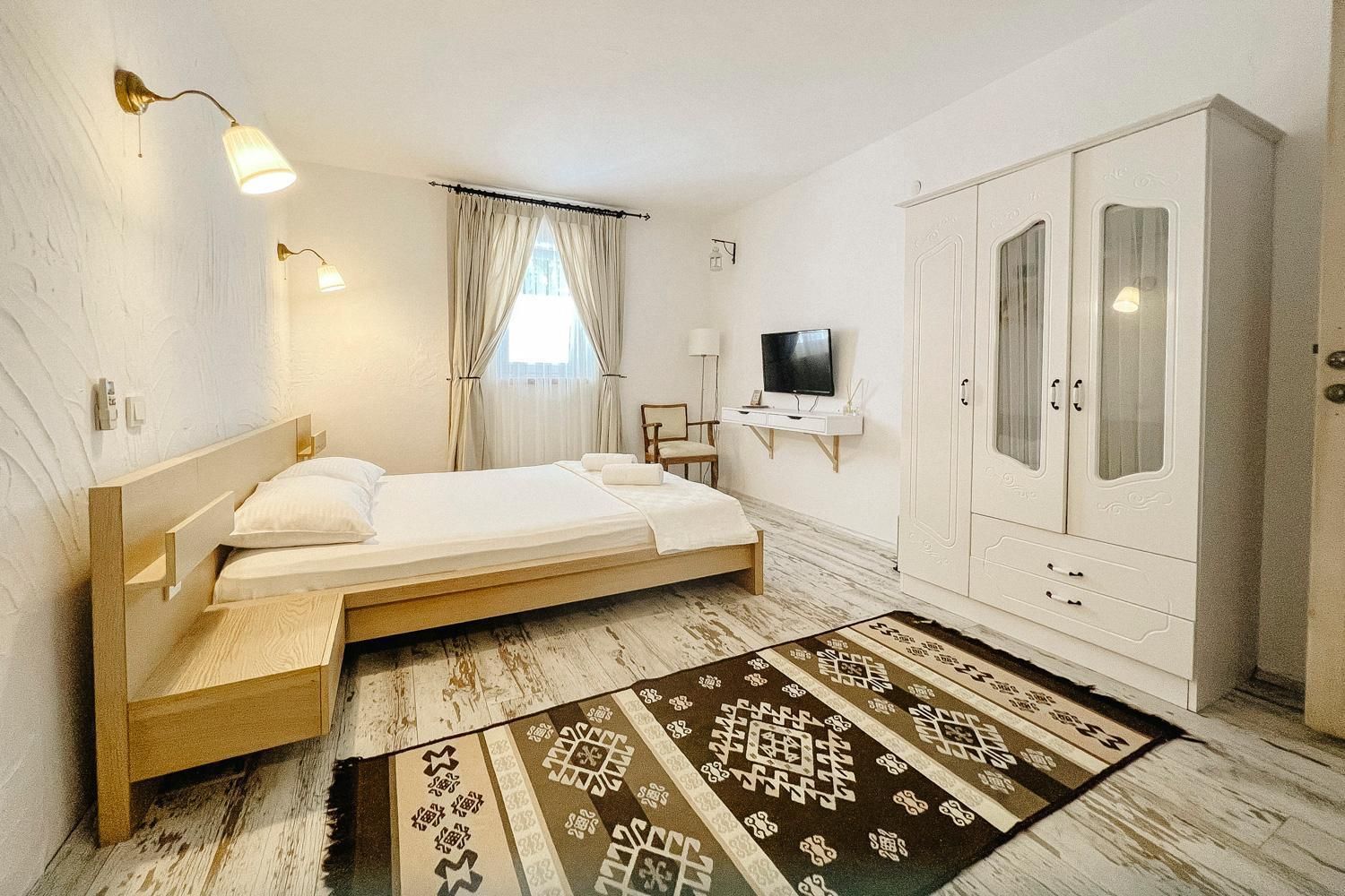 Tarcin Alacati Otel Budget Room