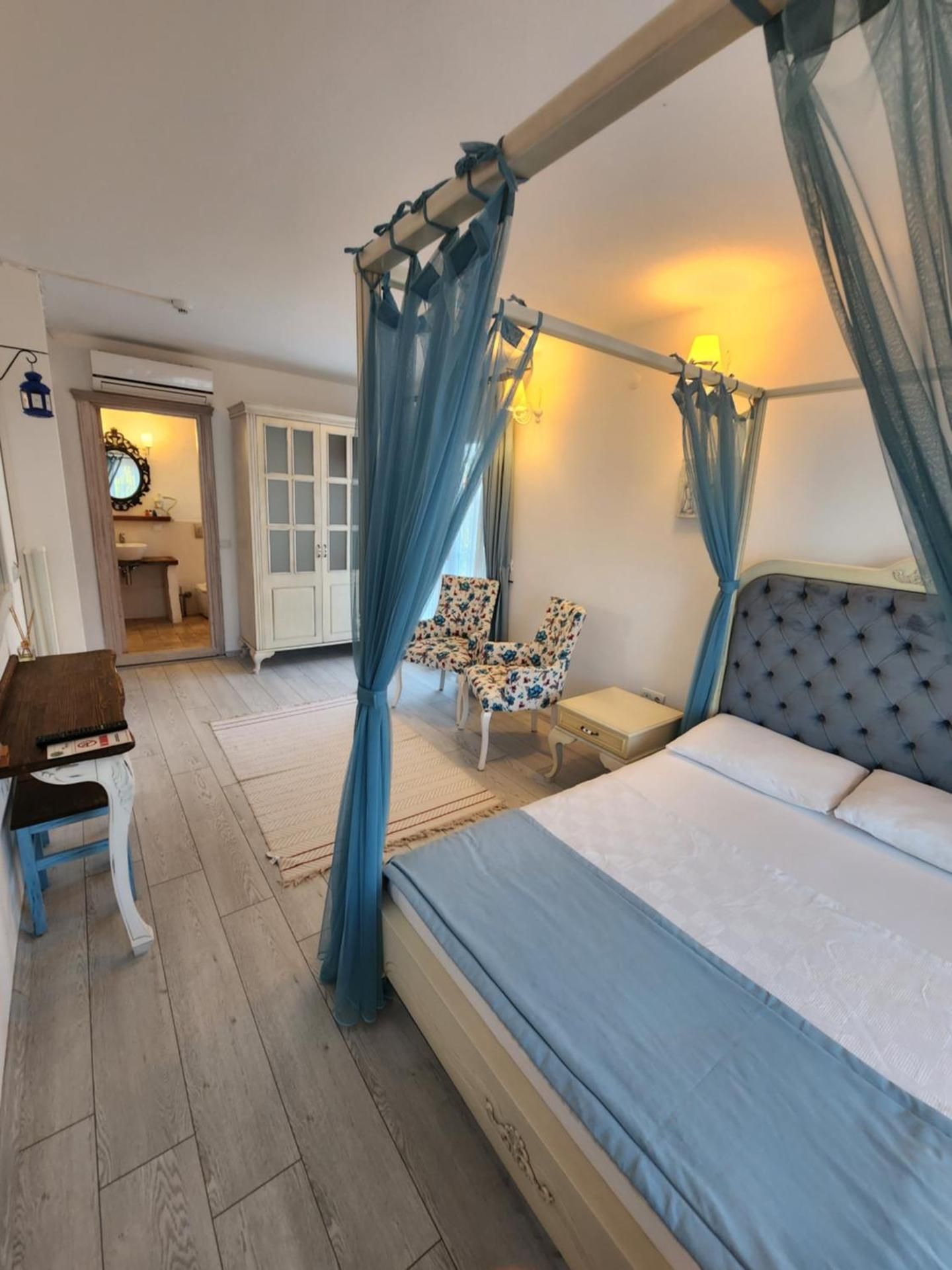 Suite with Balcony