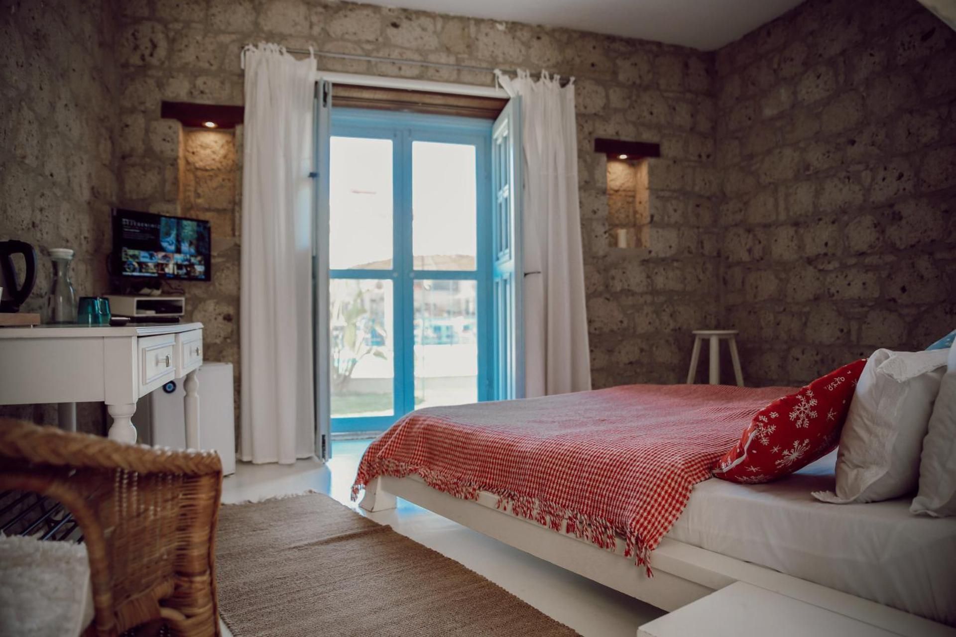 Superior Room with Pool View