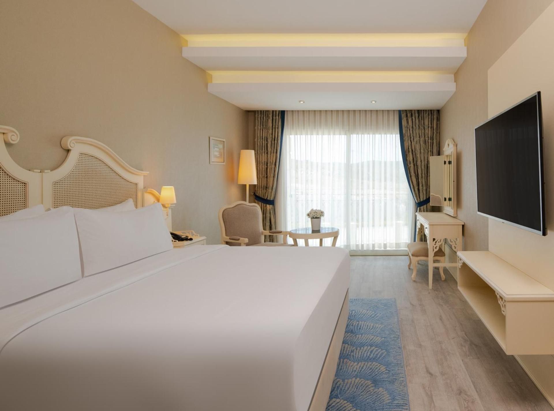 Deluxe Room, Garden View, 1 King Bed