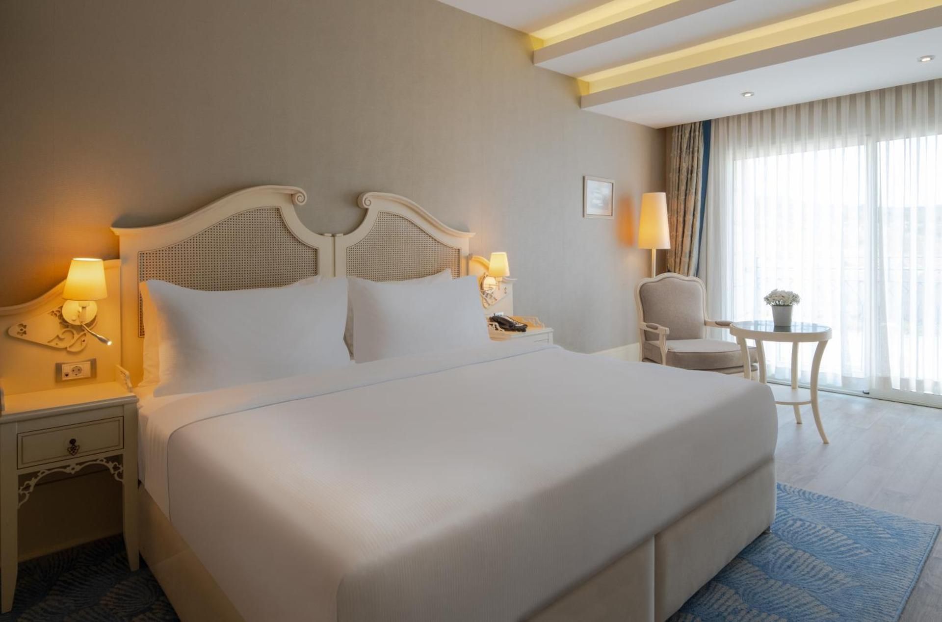 Deluxe Room, Garden View, 1 King Bed