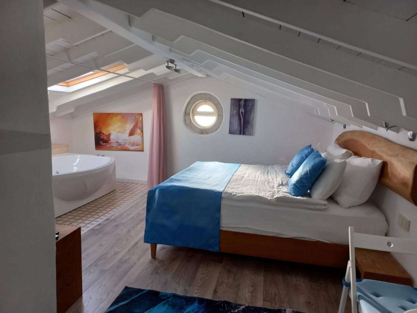 Double Room with Spa Bath