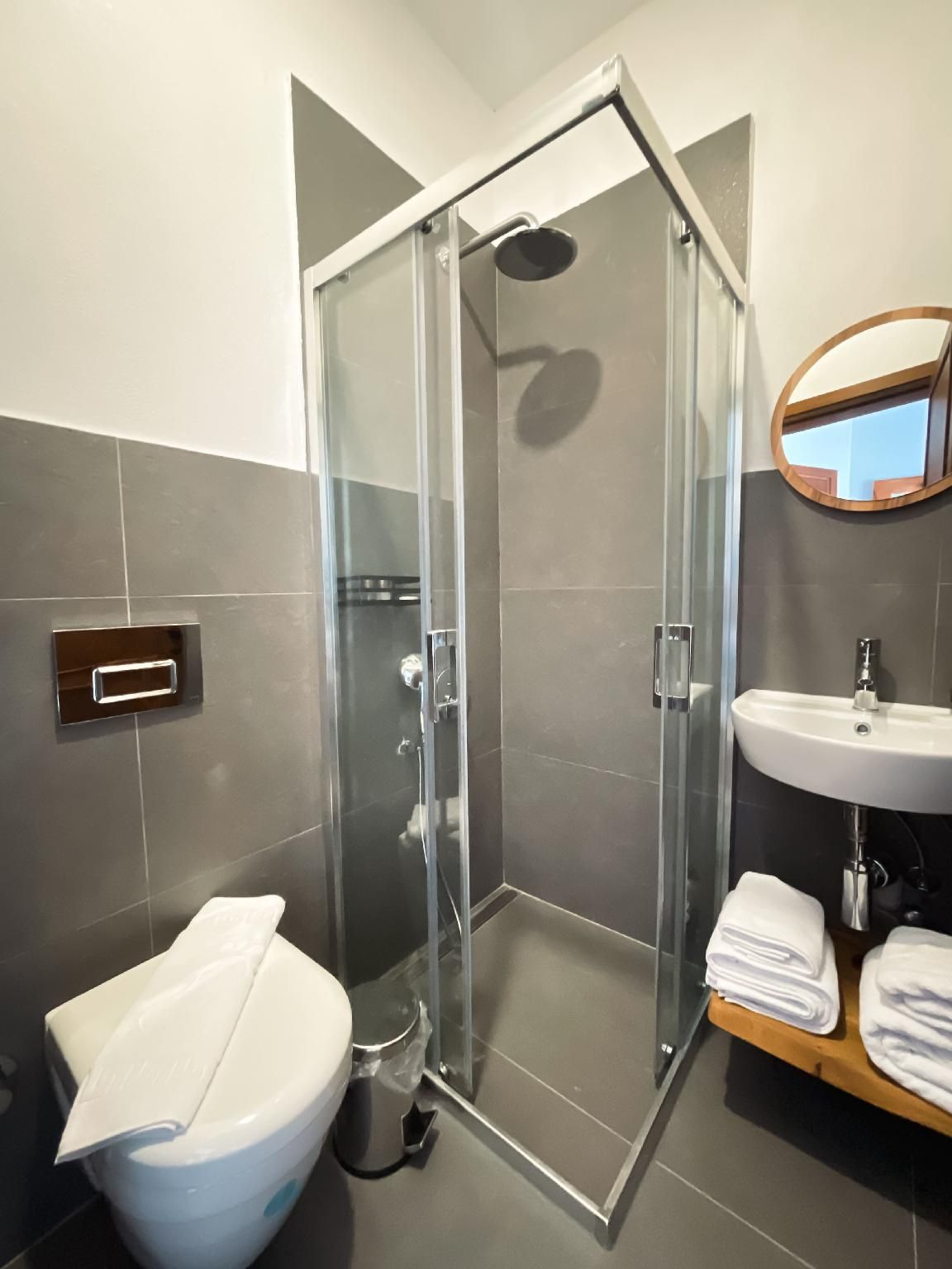 Standard Room -- 1 Bed