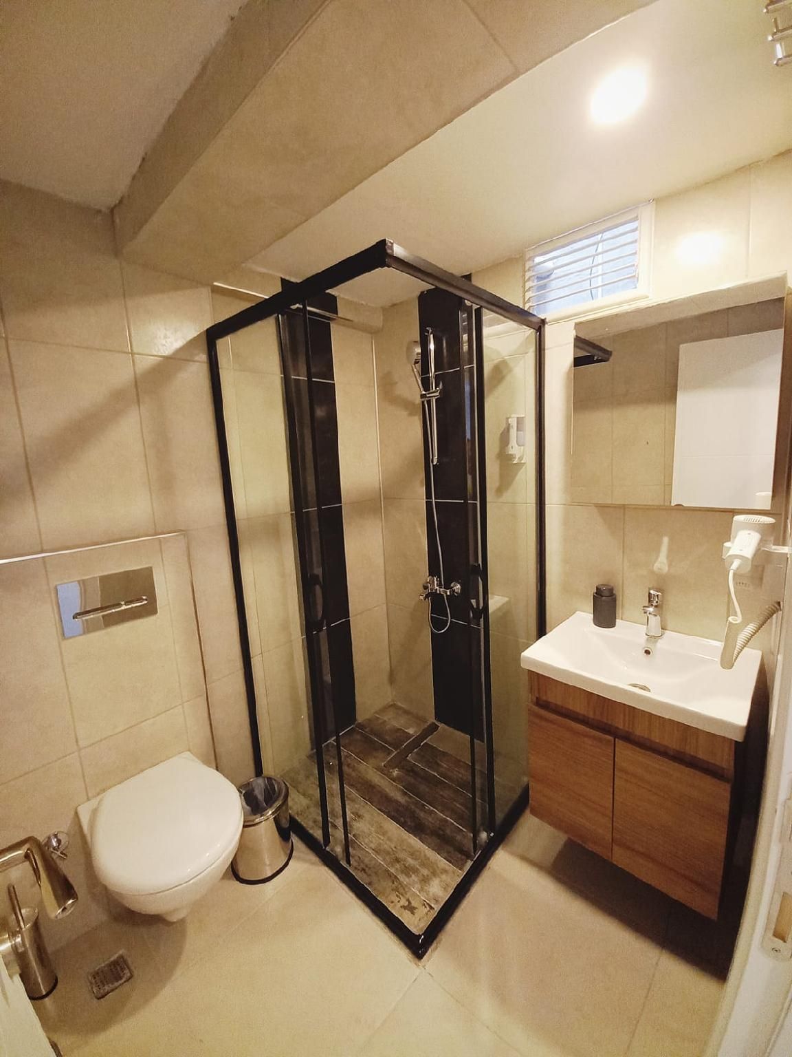 Deluxe Studio Apartment